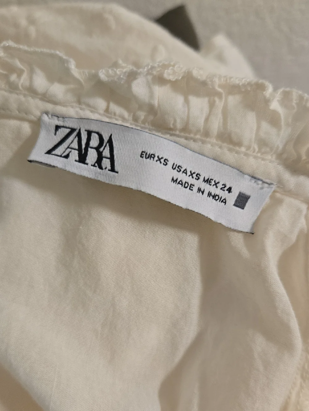 Zara Peter Pan Collar Embroidered Blouse